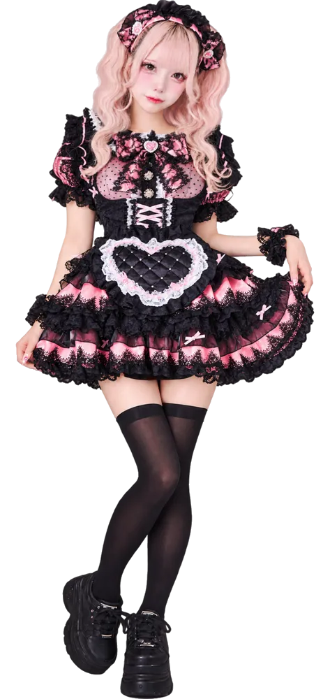 ピンク×ブラックの衣装